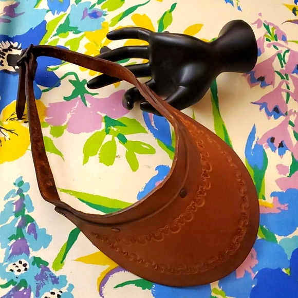 Vintage tooled visor